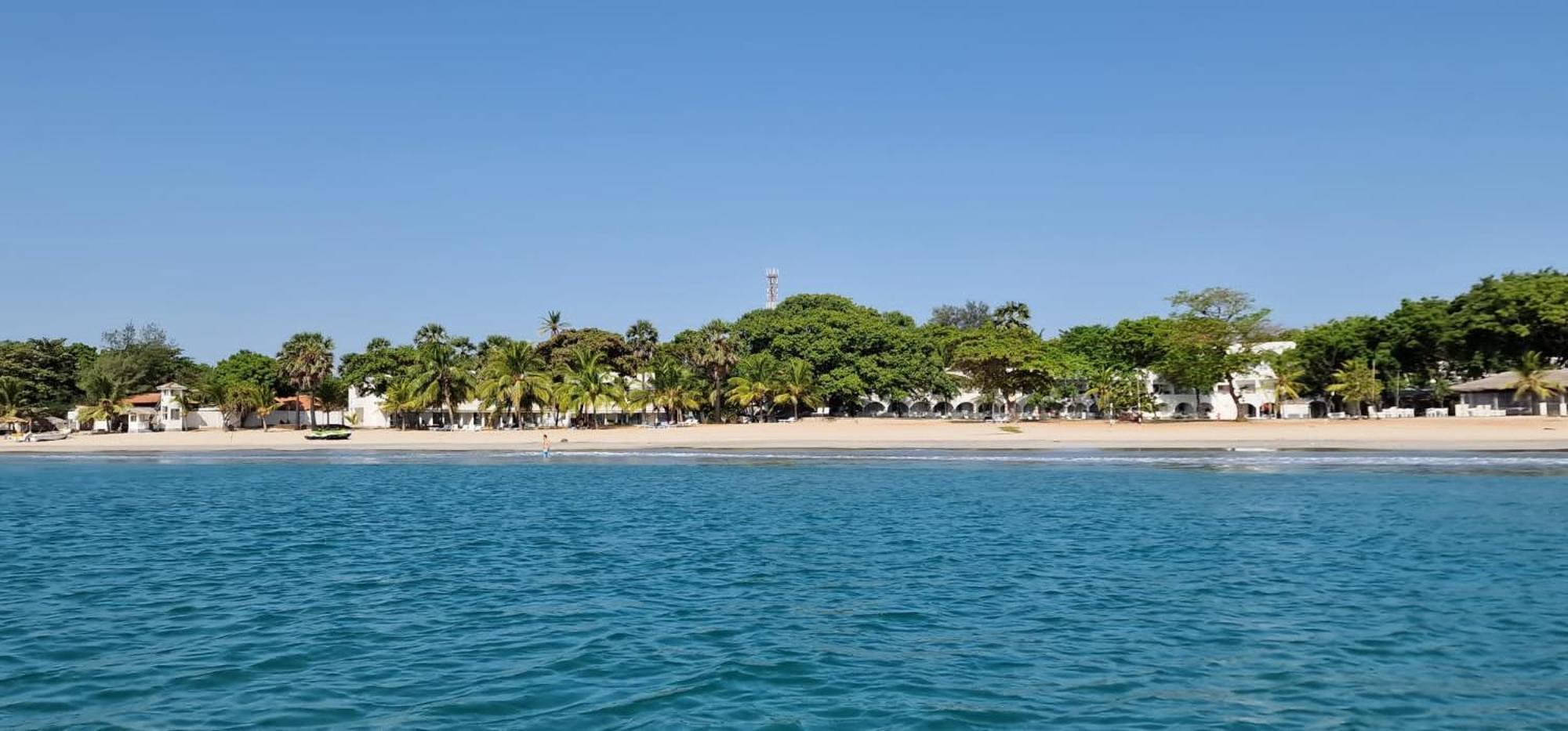 Lucky Beach Resort Trincomalee Exterior foto