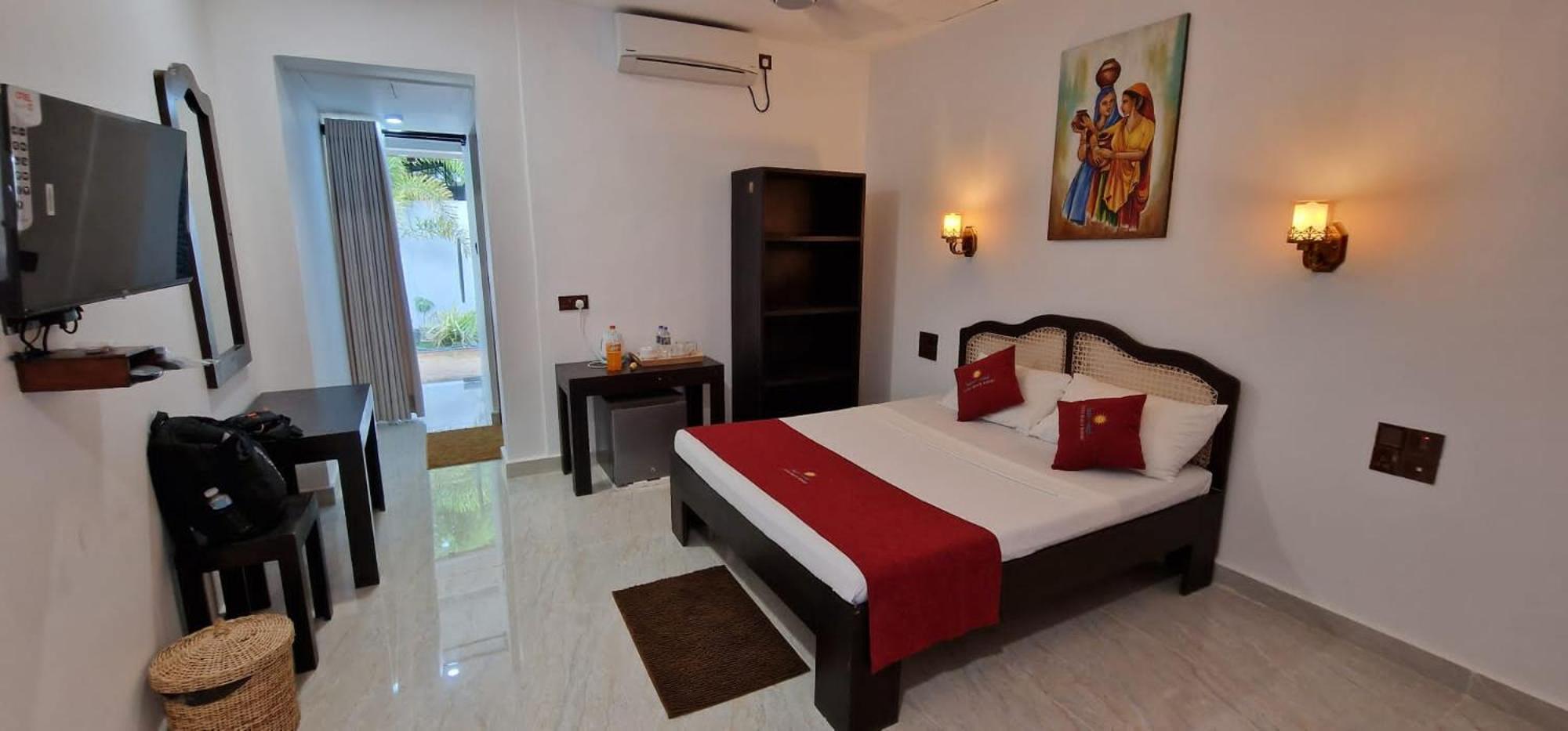Lucky Beach Resort Trincomalee Exterior foto